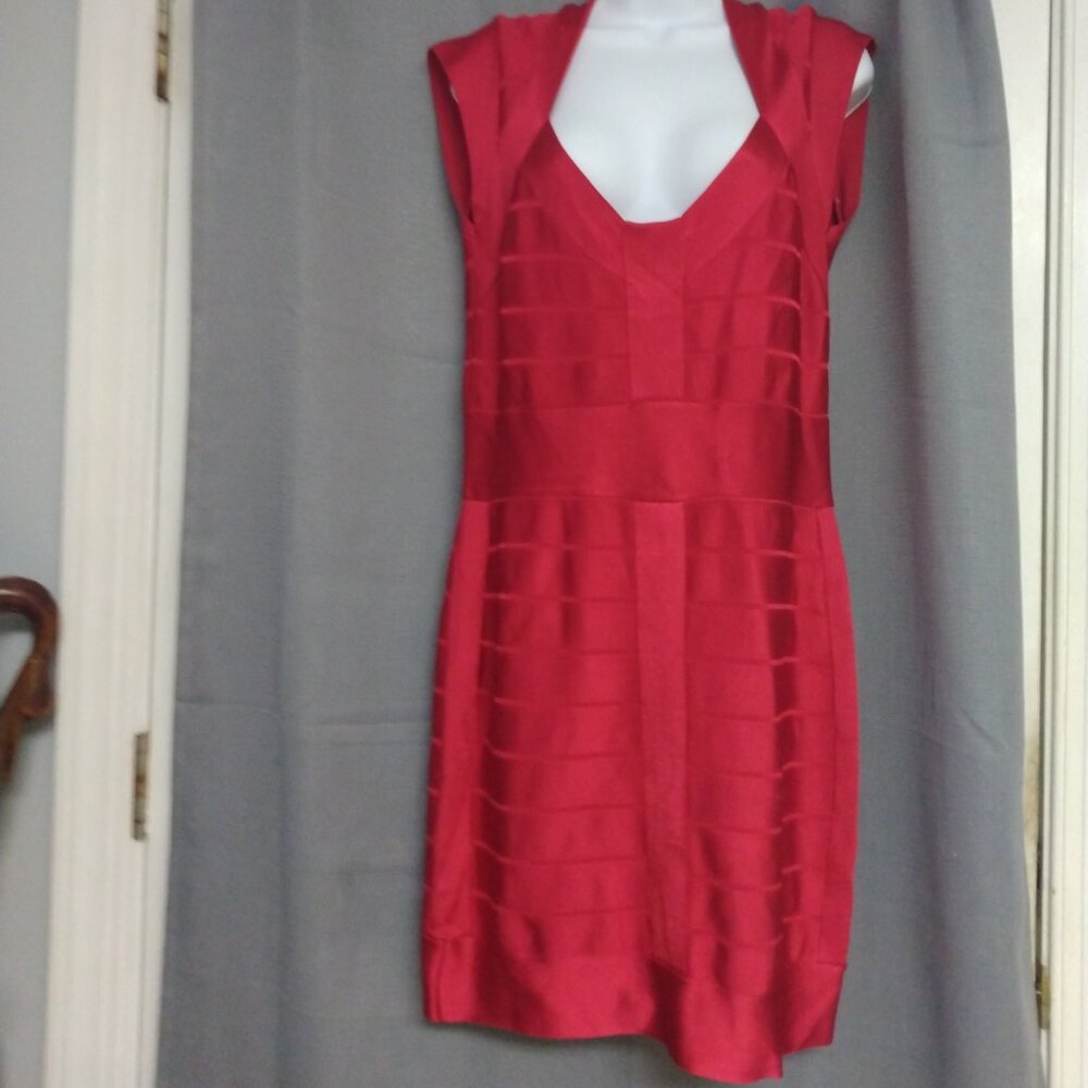 ❤️SEXY FRENCH CONNECTION RED Plunging Neckline Bandage Dress Size 12